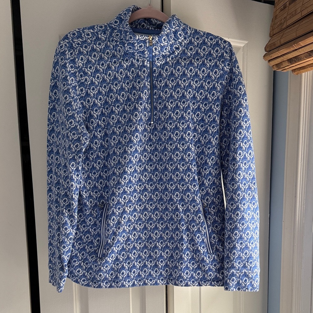 Vineyard Vines Blue and White Patterned Sweatshirt
